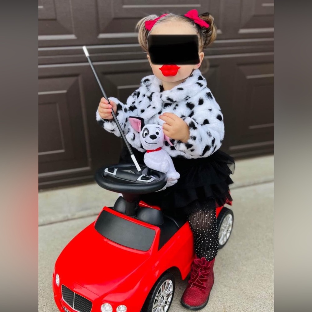 Cruella Devil Costume Jacket and shoes